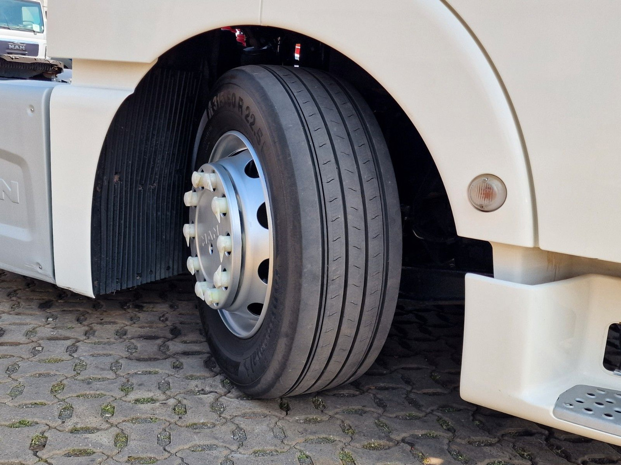 Cabeza tractora MAN TGX 18.400 4X2 LLS-U / ZF Intarder LOW KM !!: foto 28