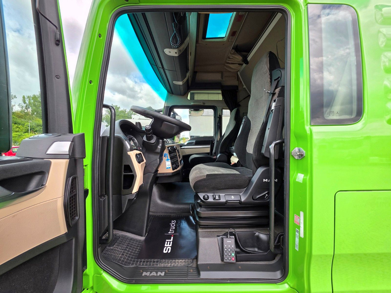 Cabeza tractora MAN TGX 18.460 4X2 LLS-U /Retarder /2 Tanks /ADR AT: foto 16 Cabeza tractora MAN TGX 18.460 4X2 LLS-U /Retarder /2 Tanks /ADR AT: foto 16