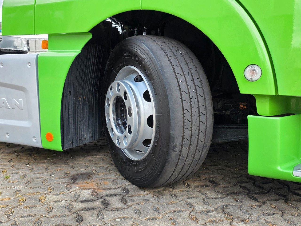 Cabeza tractora MAN TGX 18.460 4X2 LLS-U /Retarder /2 Tanks /ADR AT: foto 28 Cabeza tractora MAN TGX 18.460 4X2 LLS-U /Retarder /2 Tanks /ADR AT: foto 28