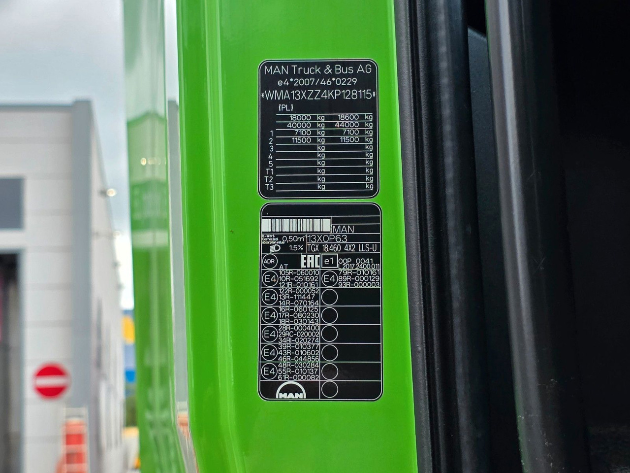 Cabeza tractora MAN TGX 18.460 4X2 LLS-U /Retarder /2 Tanks /ADR AT: foto 15 Cabeza tractora MAN TGX 18.460 4X2 LLS-U /Retarder /2 Tanks /ADR AT: foto 15