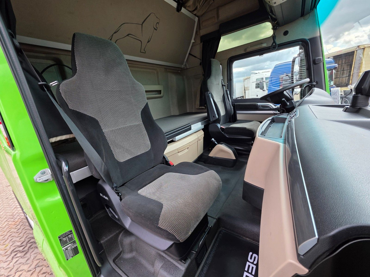 Cabeza tractora MAN TGX 18.460 4X2 LLS-U /Retarder /2 Tanks /ADR AT: foto 19 Cabeza tractora MAN TGX 18.460 4X2 LLS-U /Retarder /2 Tanks /ADR AT: foto 19