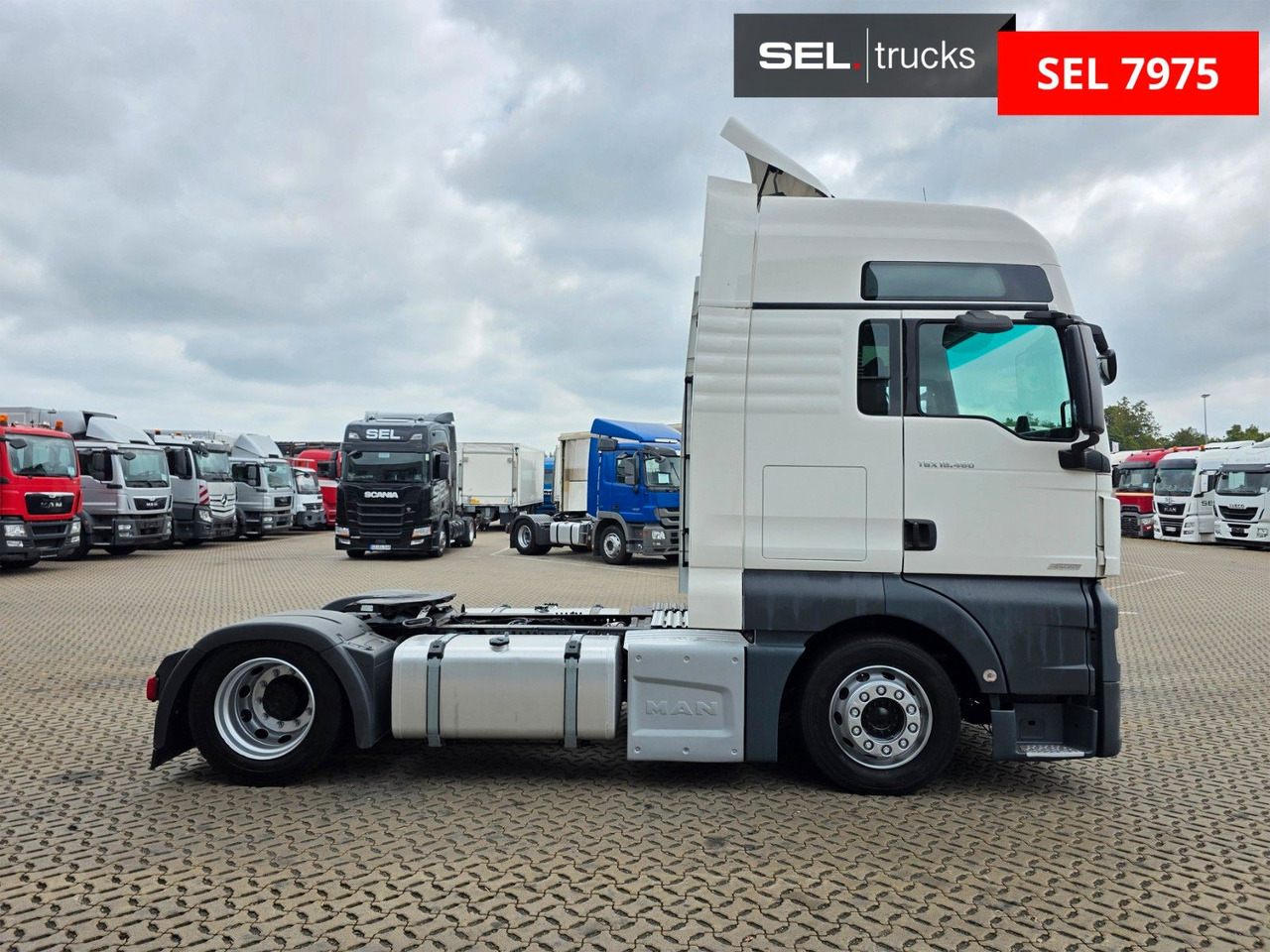 MAN TGX 18.460 4X2 LLS-U / Retarder - Cabeza tractora: foto 4 MAN TGX 18.460 4X2 LLS-U / Retarder - Cabeza tractora: foto 4