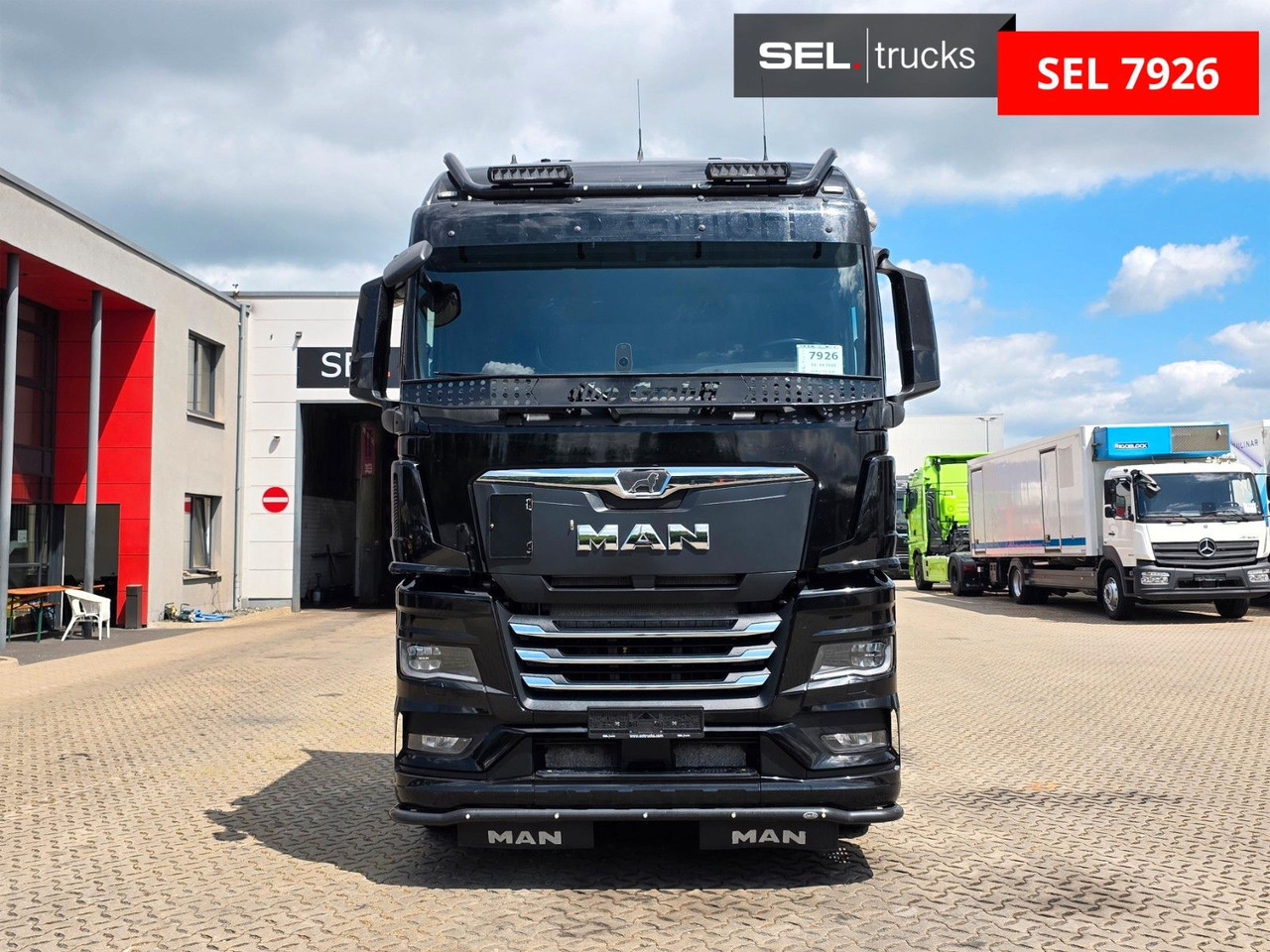 MAN TGX 18.580 4x2 BL SA / ZF Intarder / D38 / 6E - Cabeza tractora: foto 2 MAN TGX 18.580 4x2 BL SA / ZF Intarder / D38 / 6E - Cabeza tractora: foto 2