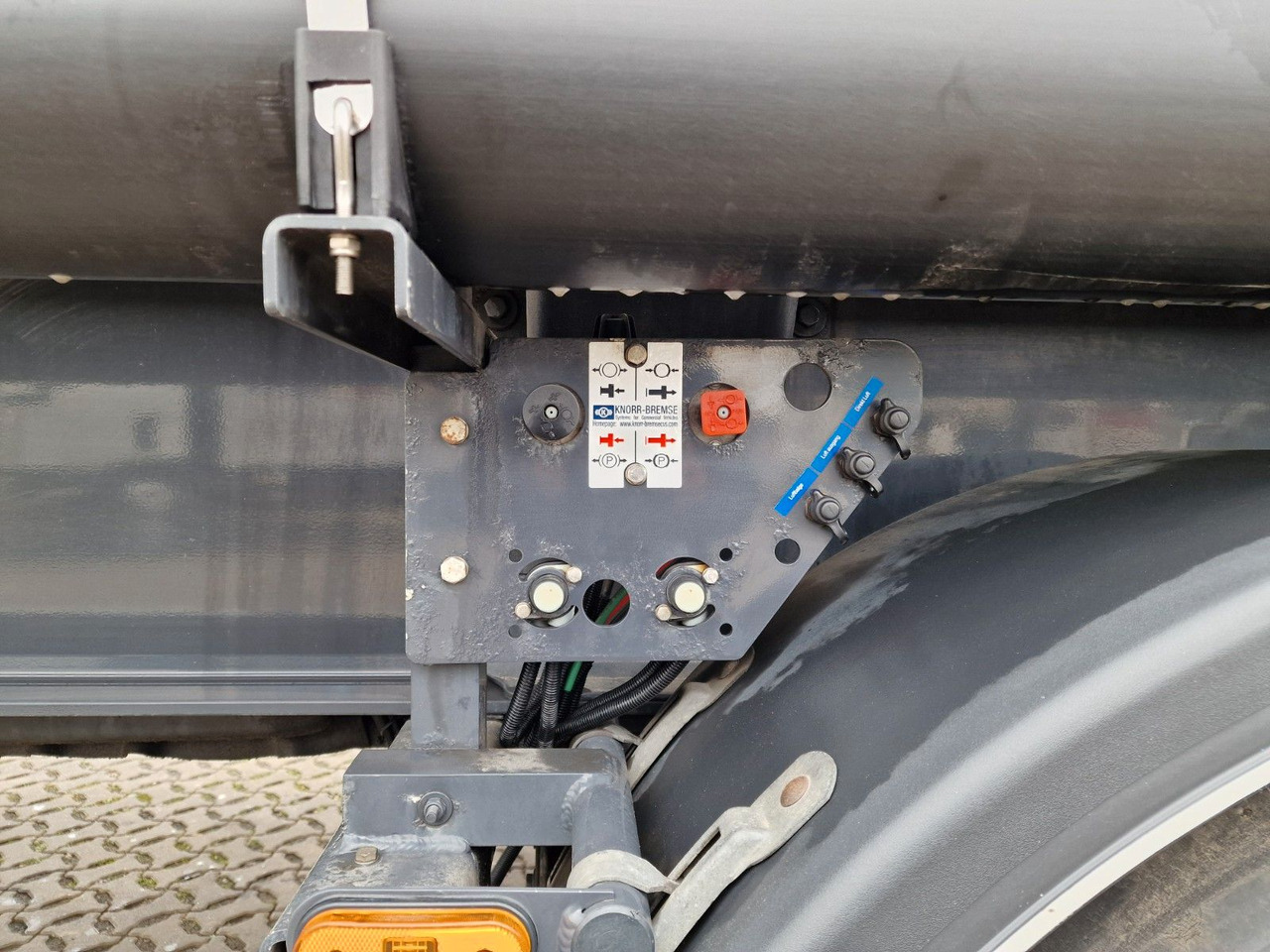 Semirremolque silo Kässbohrer XS SSK-60 / Kippsilo / Liftachse / 60m3: foto 15
