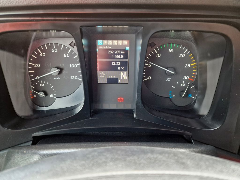 Camión lona Mercedes-Benz Antos 1830L 4X2: foto 21