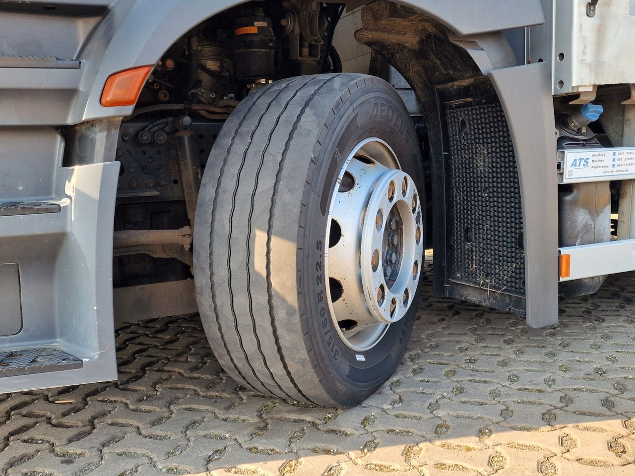 Camión grúa Mercedes-Benz Antos 2540 / Fernbedienung / Lenkachse: foto 25