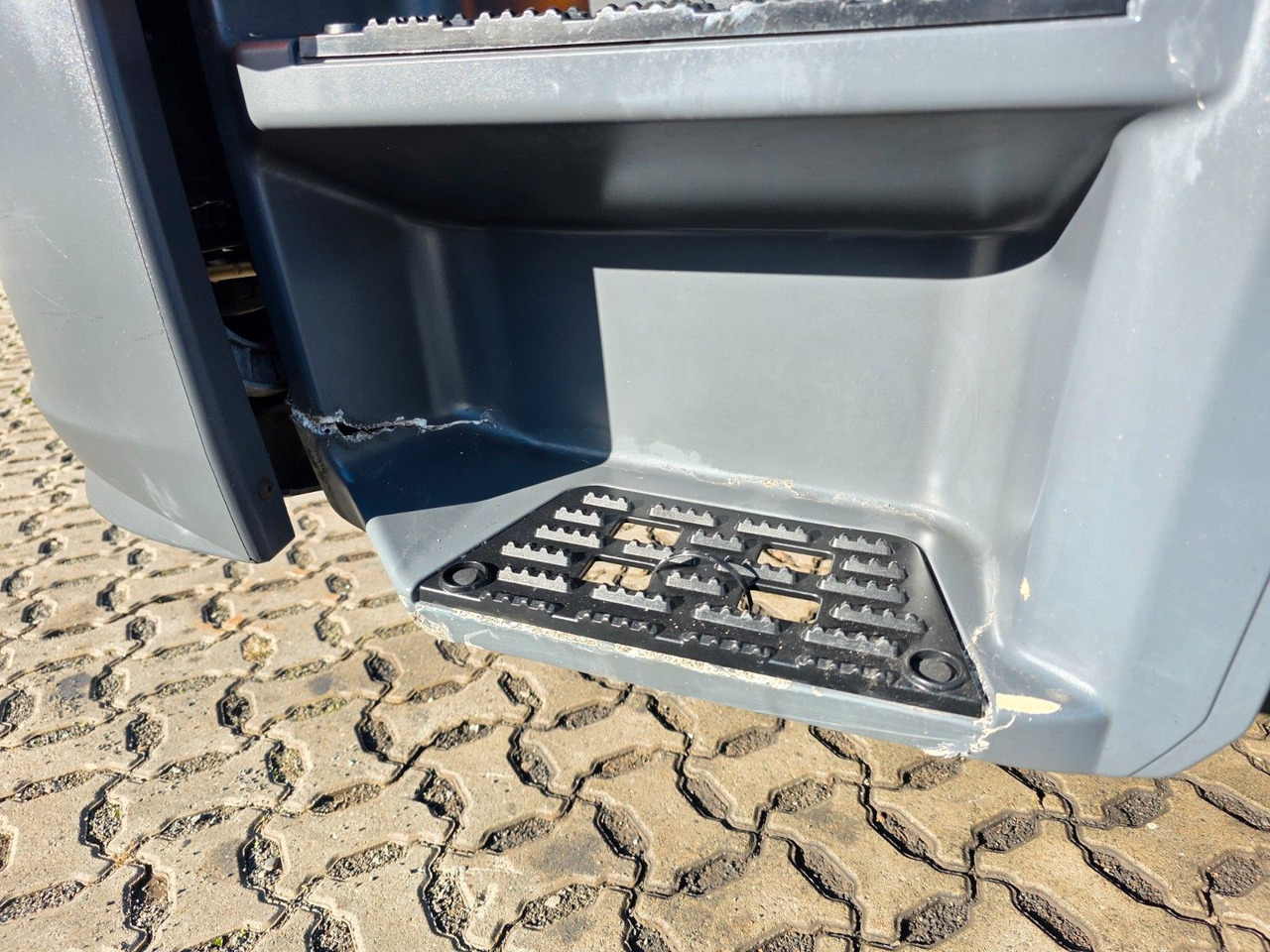 Camión caja cerrada Mercedes-Benz Atego 1218 / Ladebordwand: foto 50 Camión caja cerrada Mercedes-Benz Atego 1218 / Ladebordwand: foto 50