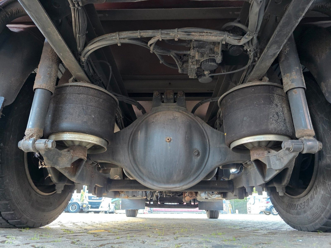 Camión caja cerrada Mercedes-Benz Atego 1218 / Ladebordwand: foto 25 Camión caja cerrada Mercedes-Benz Atego 1218 / Ladebordwand: foto 25