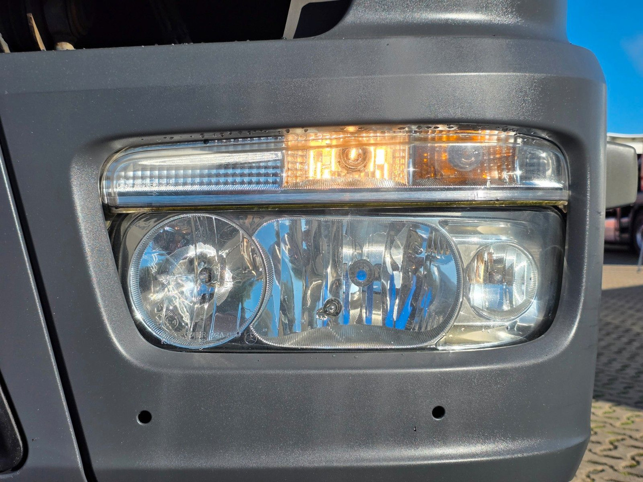 Camión caja cerrada Mercedes-Benz Atego 1218 / Ladebordwand: foto 30 Camión caja cerrada Mercedes-Benz Atego 1218 / Ladebordwand: foto 30