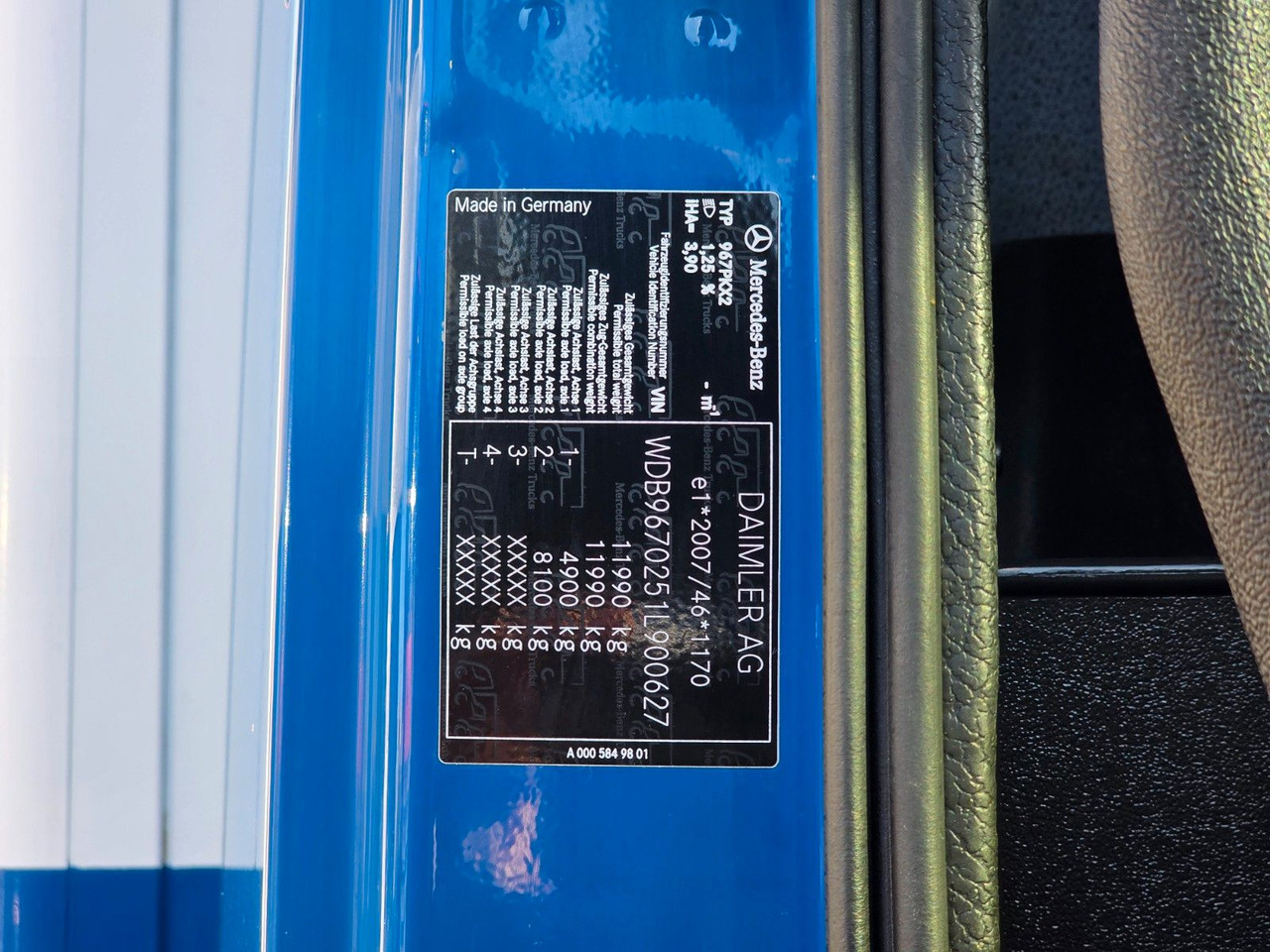 Camión caja cerrada Mercedes-Benz Atego 1218 / Ladebordwand: foto 28 Camión caja cerrada Mercedes-Benz Atego 1218 / Ladebordwand: foto 28