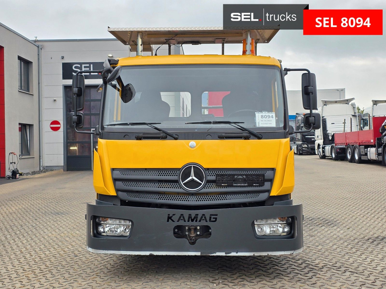 Mercedes-Benz Kamag WBH 25 / Umsetzer Sattelplatte - Camión portacontenedore/ Intercambiable: foto 2 Mercedes-Benz Kamag WBH 25 / Umsetzer Sattelplatte - Camión portacontenedore/ Intercambiable: foto 2