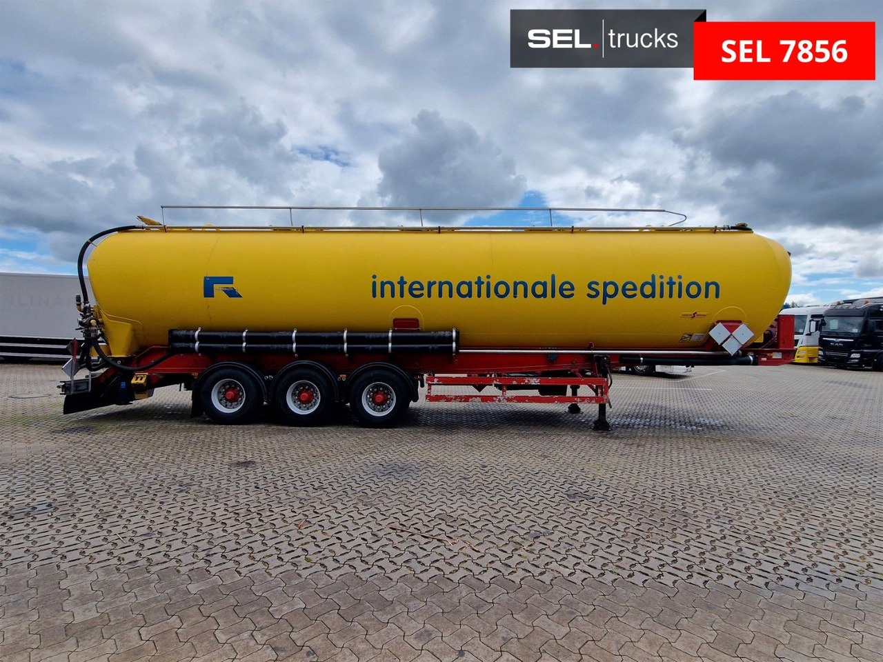 Spitzer SK2766 CAL GGVS / Kippsilo / 66m3 / ADR AT - Semirremolque silo: foto 4 Spitzer SK2766 CAL GGVS / Kippsilo / 66m3 / ADR AT - Semirremolque silo: foto 4