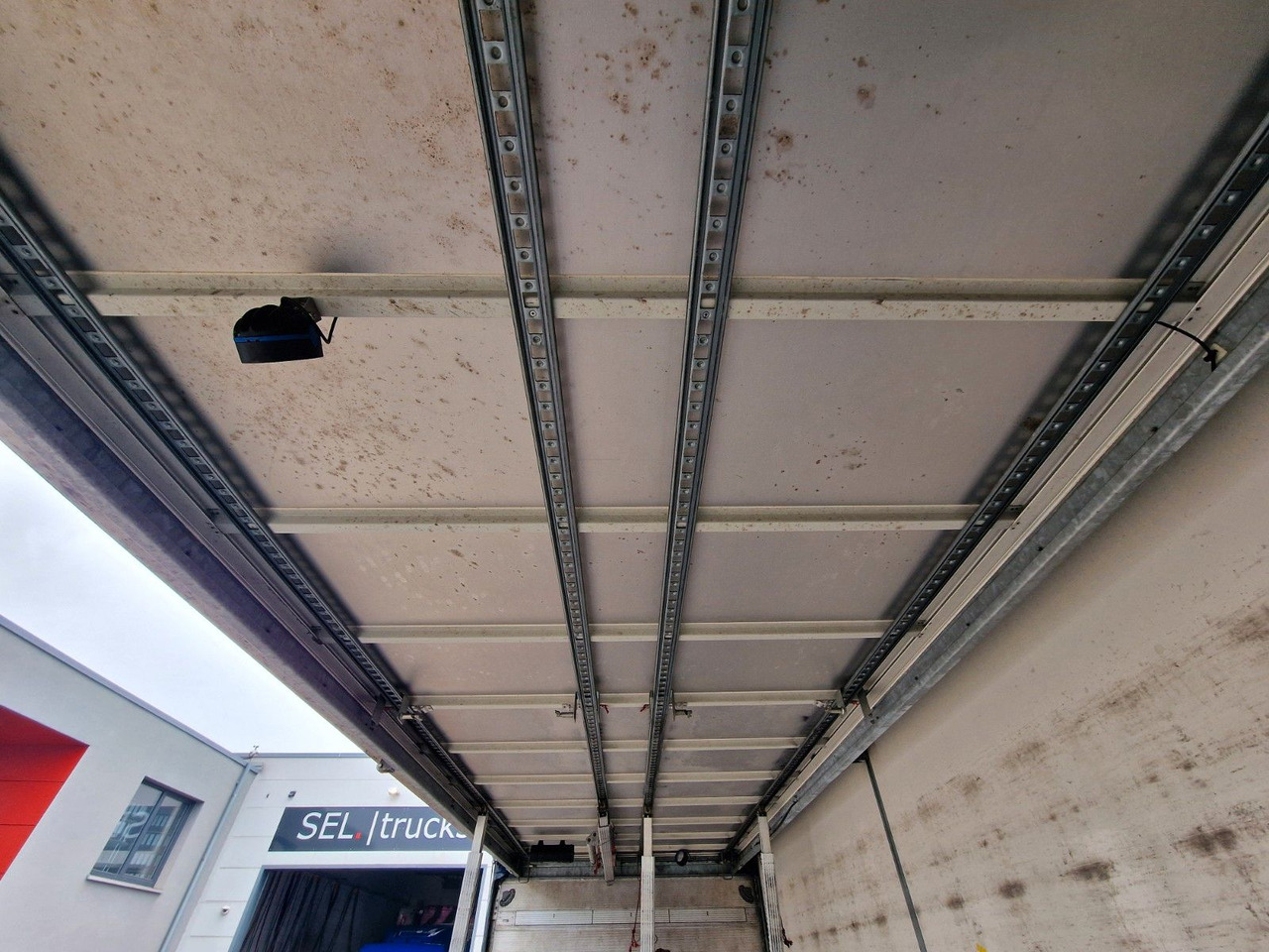 Remolque transporte de bebidas System Trailers PRASL 18 / Ladebordwand: foto 14 Remolque transporte de bebidas System Trailers PRASL 18 / Ladebordwand: foto 14