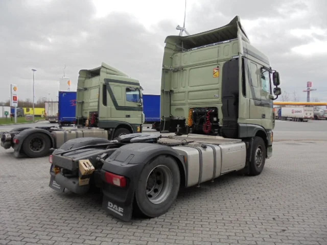 DAF XF 410 EURO 6 - Cabeza tractora: foto 5 DAF XF 410 EURO 6 - Cabeza tractora: foto 5