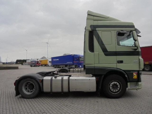 DAF XF 410 EURO 6 - Cabeza tractora: foto 4 DAF XF 410 EURO 6 - Cabeza tractora: foto 4