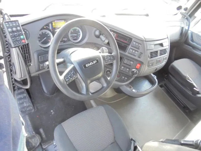 Cabeza tractora DAF XF 440: foto 9