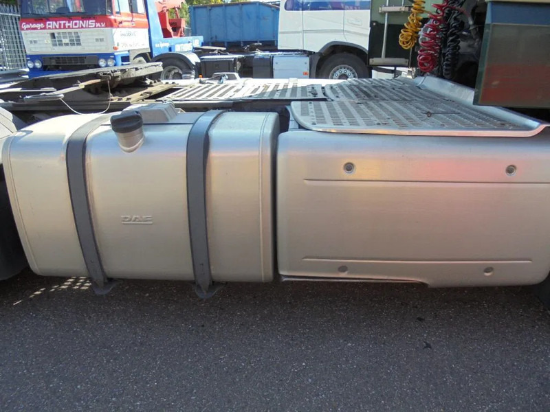Cabeza tractora DAF XF 440: foto 7