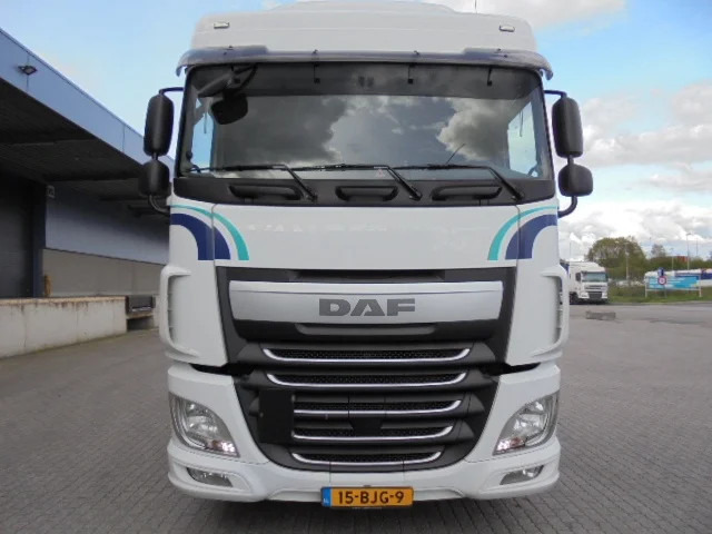 DAF XF 440 EUR6 - Cabeza tractora: foto 5 DAF XF 440 EUR6 - Cabeza tractora: foto 5