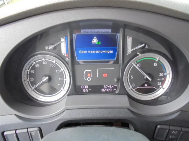 Cabeza tractora DAF XF 440 SUPER SPACE CAB: foto 16
