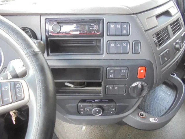 Cabeza tractora DAF XF 450 FTG 6X2 SUPER SPACE DUITSE BRIEF: foto 9