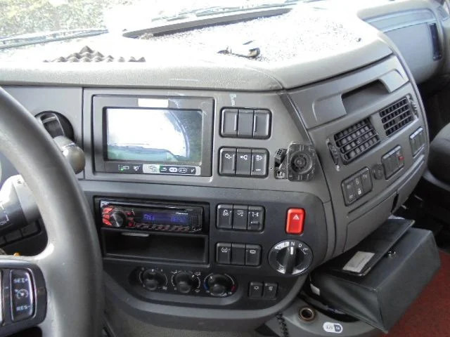 Cabeza tractora DAF XF 460: foto 9
