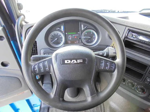 Cabeza tractora DAF XF XF 106 SPACECAB: foto 16