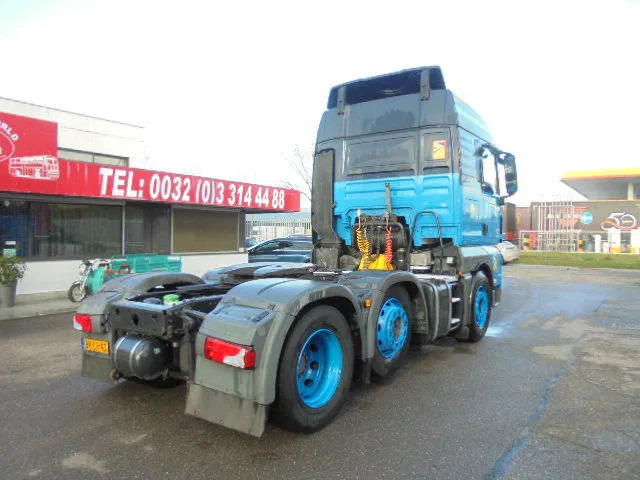 MAN TGA 26.360 26.360 6X2/2 BLS - Cabeza tractora: foto 5 MAN TGA 26.360 26.360 6X2/2 BLS - Cabeza tractora: foto 5