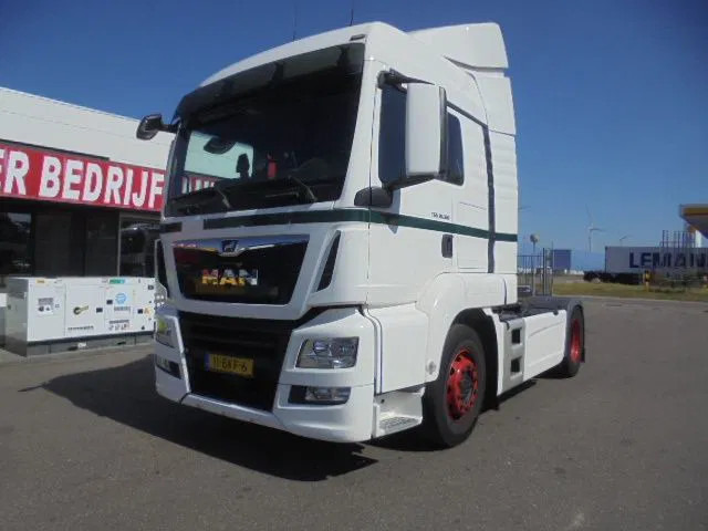 MAN TGS 320 LX - Cabeza tractora: foto 1 MAN TGS 320 LX - Cabeza tractora: foto 1