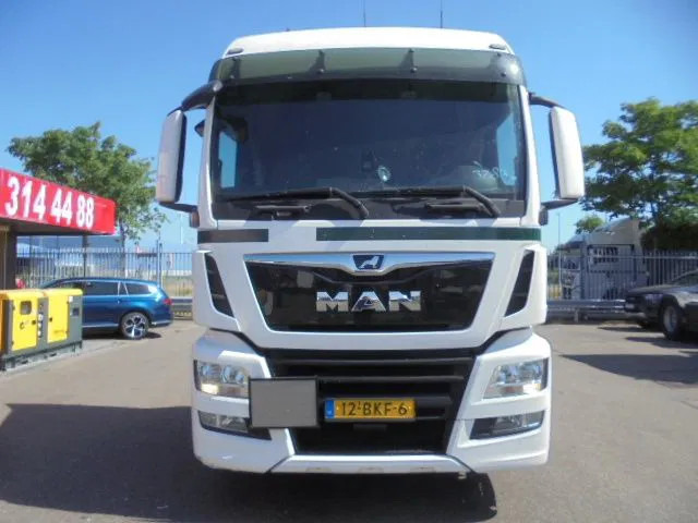 MAN TGS 320 LX - Cabeza tractora: foto 2 MAN TGS 320 LX - Cabeza tractora: foto 2