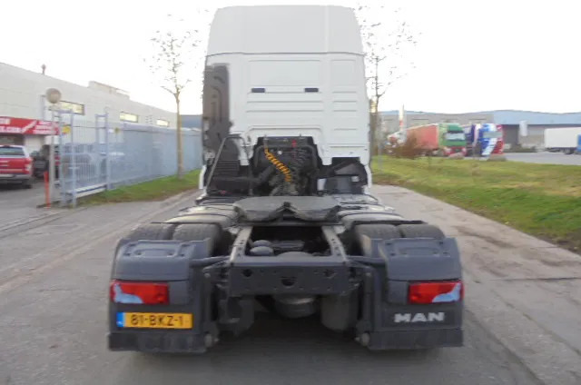 Cabeza tractora MAN TGX 18.500 XXL SMART TACHO 16X IN STOCK: foto 6