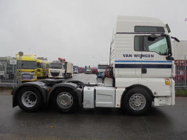 MAN TGX 26.500 XXL 6X2 NEW TYPE TACHO - Cabeza tractora: foto 4 MAN TGX 26.500 XXL 6X2 NEW TYPE TACHO - Cabeza tractora: foto 4