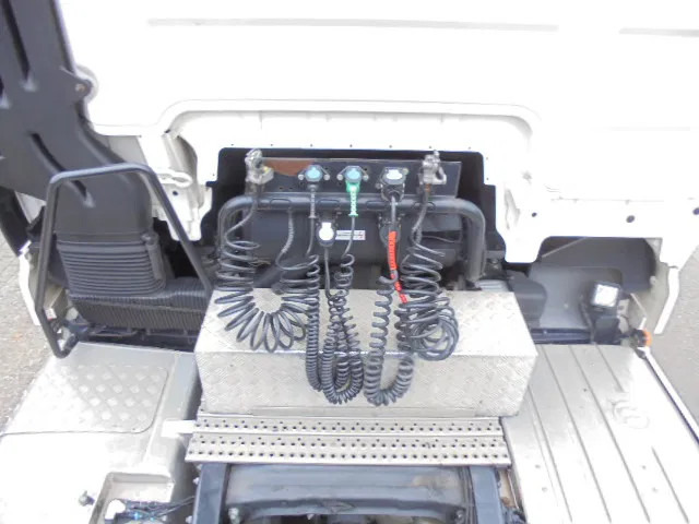 Cabeza tractora MAN TGX 26.500 XXL 6X2 SMART TACHO 20X IN STOCK: foto 10