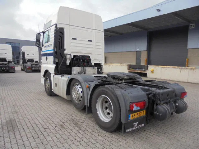 MAN TGX 26-500 XXL NEW TYPE TACHO - Cabeza tractora: foto 5 MAN TGX 26-500 XXL NEW TYPE TACHO - Cabeza tractora: foto 5