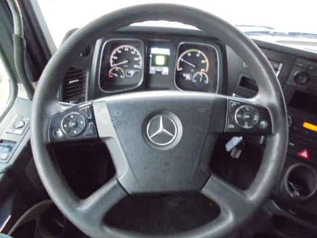 Cabeza tractora Mercedes-Benz Actros 1842 LS EUR6: foto 16