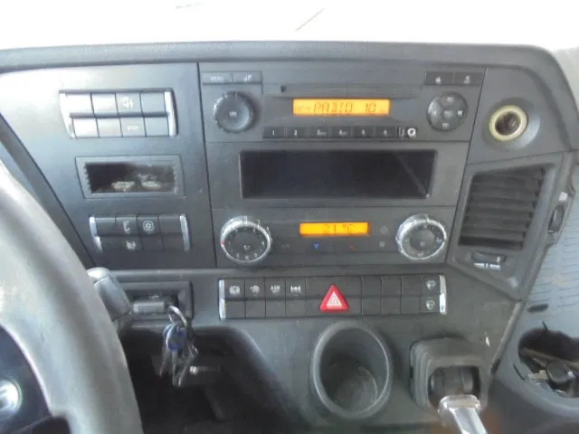 Cabeza tractora Mercedes-Benz Actros 1842 LS NL TRUCK: foto 11