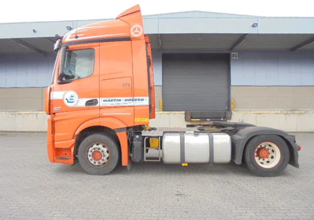 Cabeza tractora Mercedes-Benz Actros 1842 LS NL TRUCK: foto 8