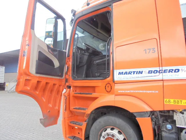 Cabeza tractora Mercedes-Benz Actros 1842 LS NL TRUCK: foto 9