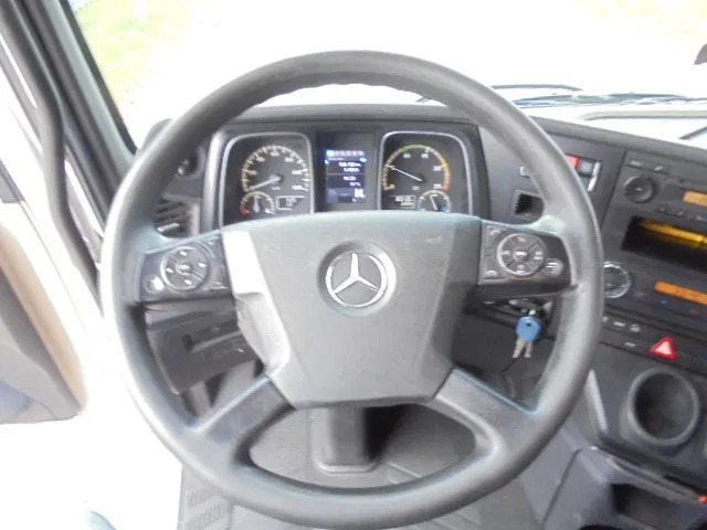 Cabeza tractora Mercedes-Benz Actros 1845 LS ADR: foto 8