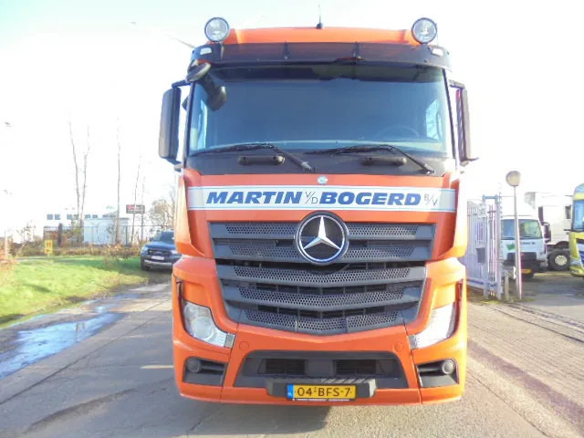Mercedes-Benz Actros 2645 EUR6 6X2 - Cabeza tractora: foto 2 Mercedes-Benz Actros 2645 EUR6 6X2 - Cabeza tractora: foto 2