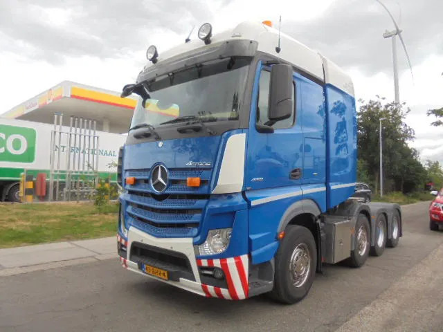 Mercedes-Benz Actros 4158 8X4 180 TON NL KENTEKEN - Cabeza tractora: foto 1 Mercedes-Benz Actros 4158 8X4 180 TON NL KENTEKEN - Cabeza tractora: foto 1