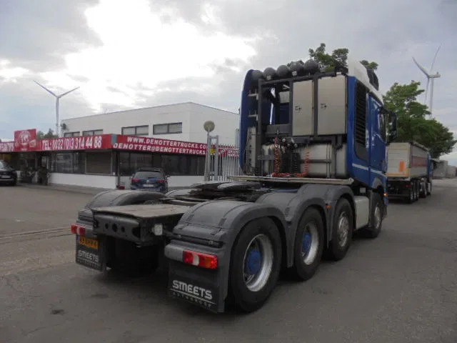 Mercedes-Benz Actros 4158 8X4 180 TON NL KENTEKEN - Cabeza tractora: foto 4 Mercedes-Benz Actros 4158 8X4 180 TON NL KENTEKEN - Cabeza tractora: foto 4