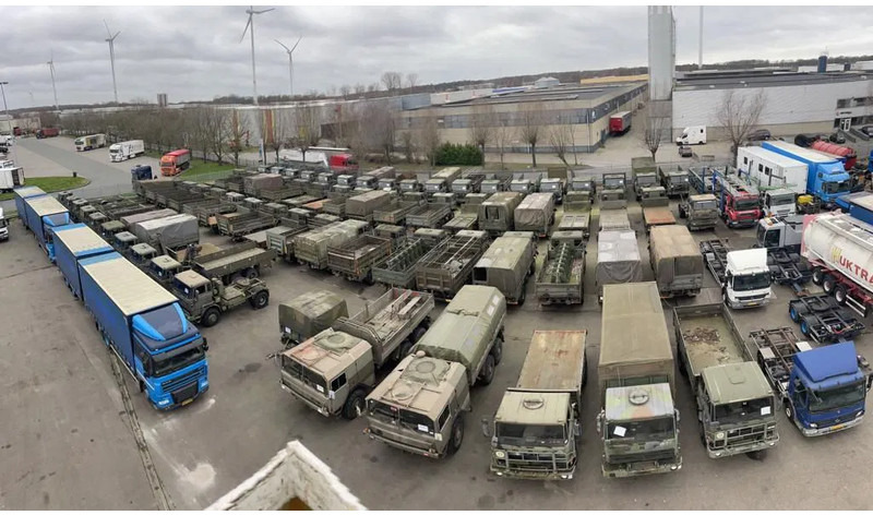 DAF YA 4X4 50 X TRUCKS FOR SALE - Camión: foto 1 DAF YA 4X4 50 X TRUCKS FOR SALE - Camión: foto 1