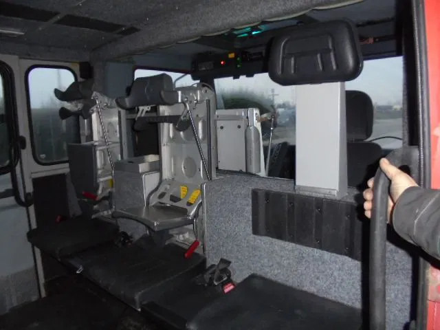 Camión de bomberos DAF 65.210: foto 14