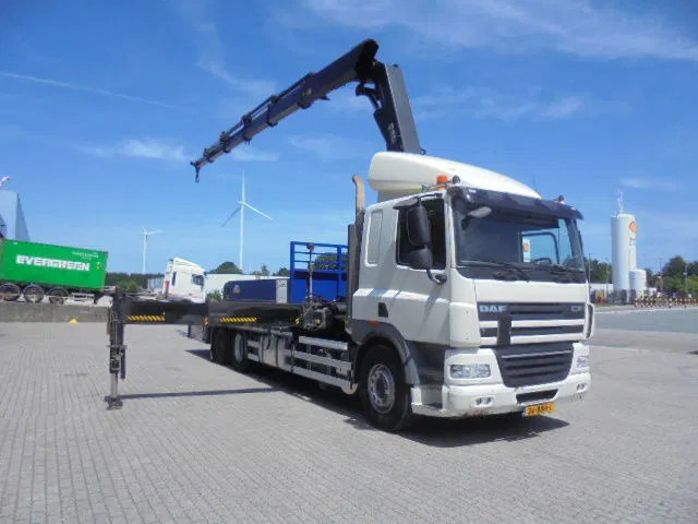 DAF 85.360 360 6X2 HIAB 477/5 NL TRUCK - Camión grúa: foto 3 DAF 85.360 360 6X2 HIAB 477/5 NL TRUCK - Camión grúa: foto 3