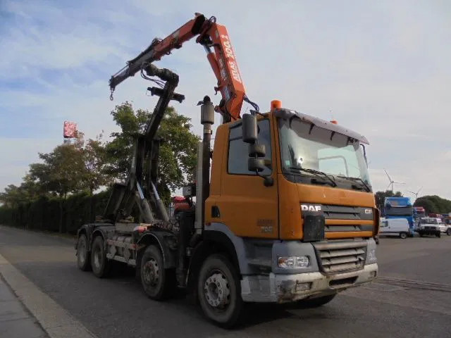 DAF 85.360 8X4 - Camión con equipo de cable, Camión grúa: foto 3 DAF 85.360 8X4 - Camión con equipo de cable, Camión grúa: foto 3