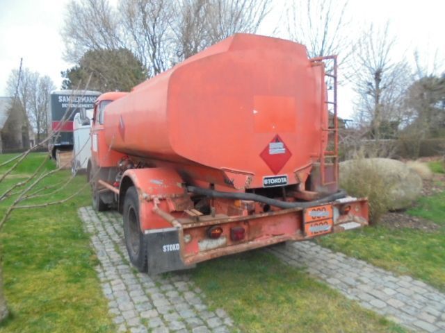 DAF A1502DA 360 - Camión cisterna: foto 4 DAF A1502DA 360 - Camión cisterna: foto 4