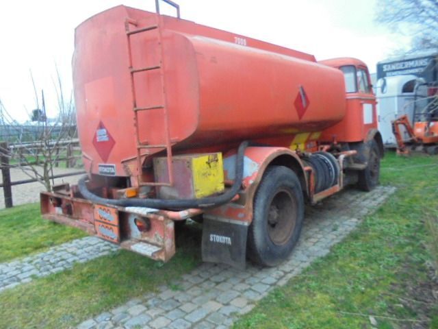 DAF A1502DA 360 - Camión cisterna: foto 3 DAF A1502DA 360 - Camión cisterna: foto 3