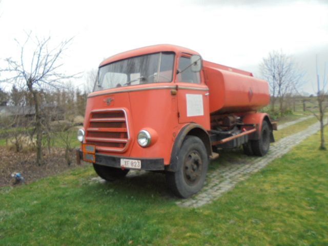 DAF A1502DA 360 - Camión cisterna: foto 1 DAF A1502DA 360 - Camión cisterna: foto 1