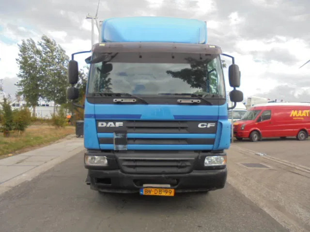 DAF CF 65 220 NL KENTEKEN - Camión caja cerrada: foto 2 DAF CF 65 220 NL KENTEKEN - Camión caja cerrada: foto 2
