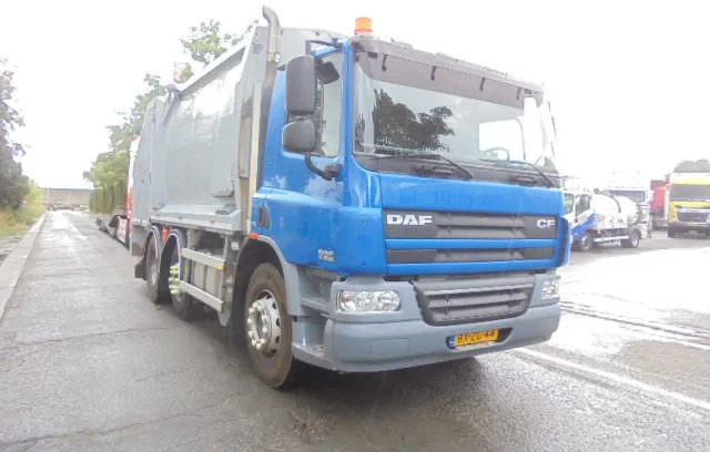 DAF CF 75 310 NL KENTEKEN TUV-APK 01-26 - Camión de basura: foto 3 DAF CF 75 310 NL KENTEKEN TUV-APK 01-26 - Camión de basura: foto 3